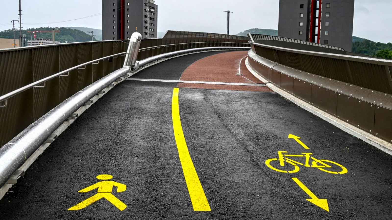 Velobruecke Passerelle Birsfelden Muttenz 14 edit