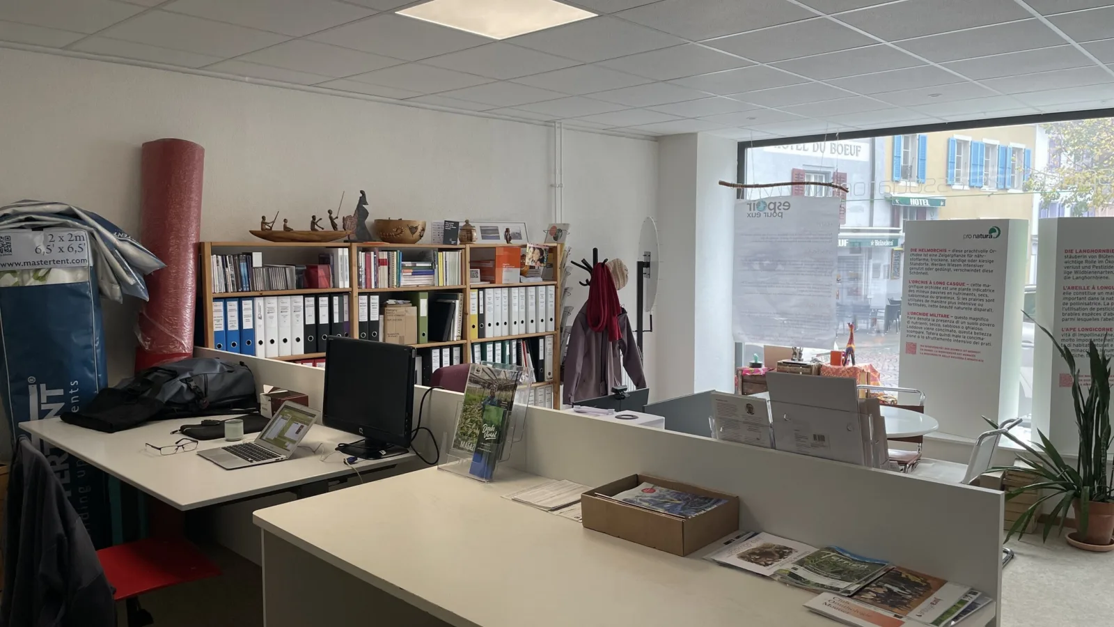 Bureau coworking H24