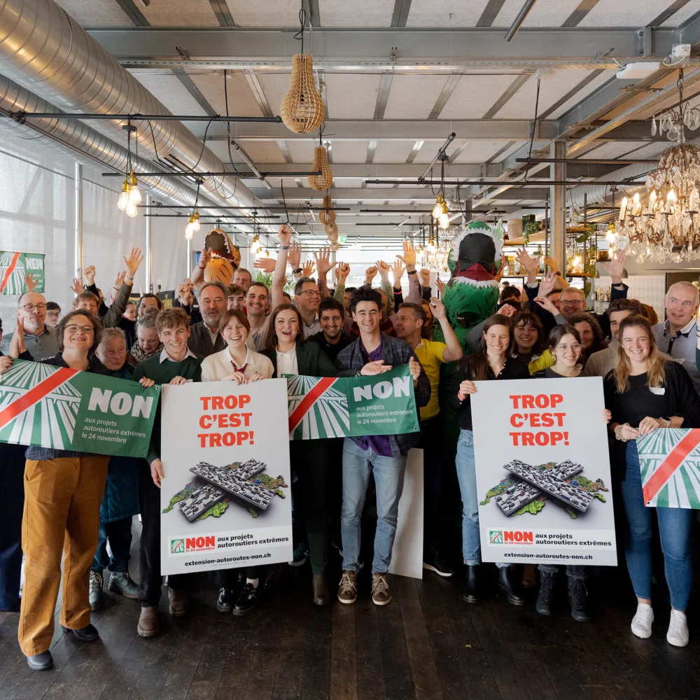 Non à l’extension des autoroutes . Fête de la votation.