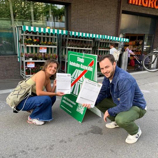 NON aux projets autoroutiers extrêmes Récolte de signatures jeuneATE