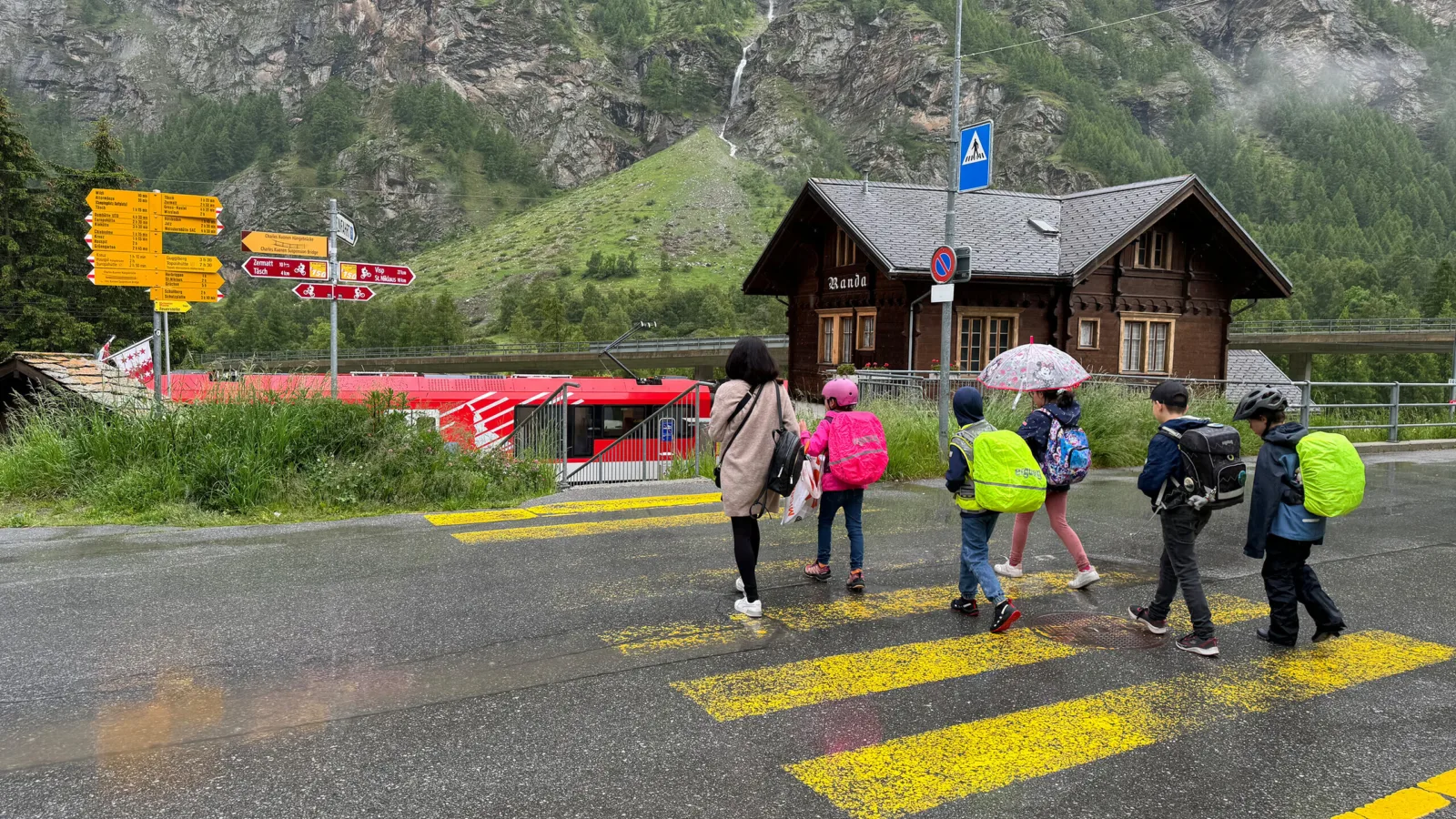 ATE Pedibus Chemin de l'école Peditrain Valais