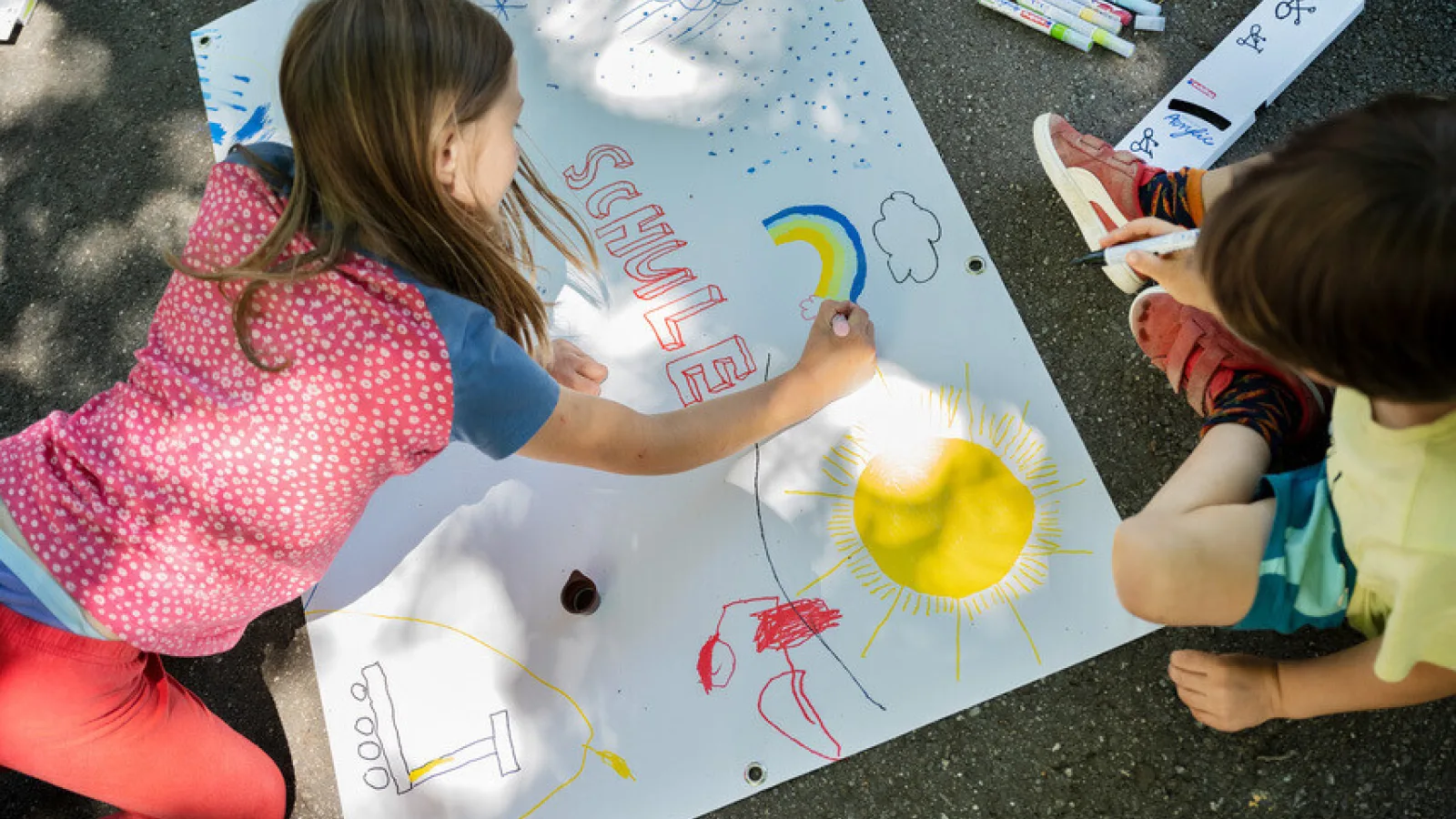Chemin de l'école Arrêter pour les ecoliers