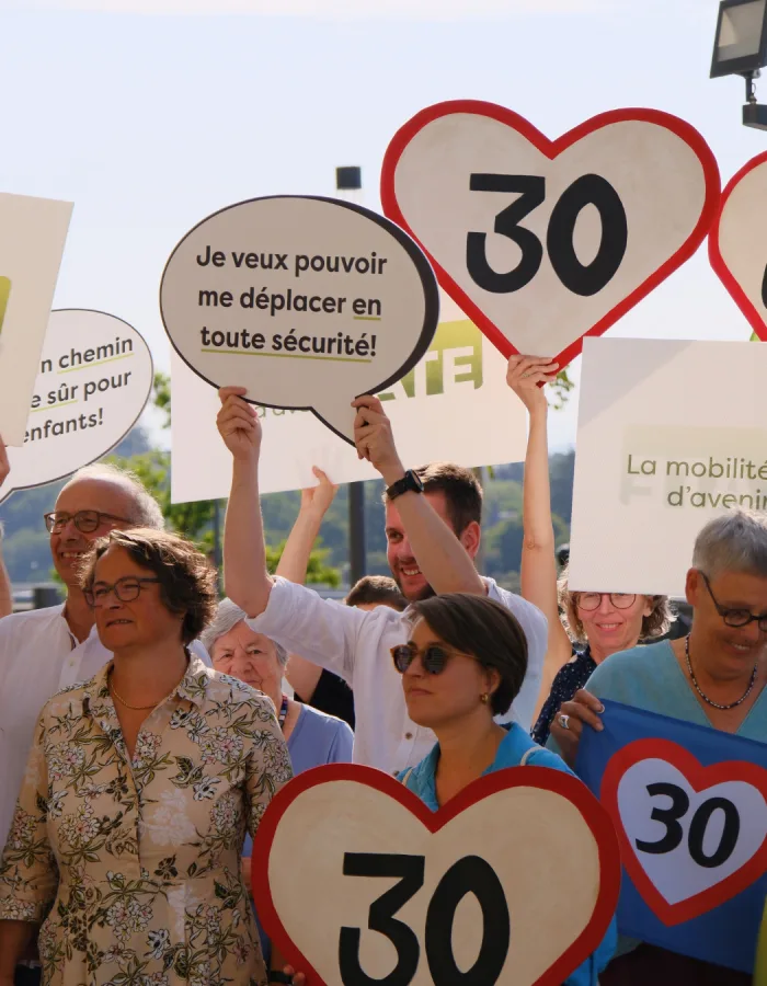 Remise de la pétition 30km/h