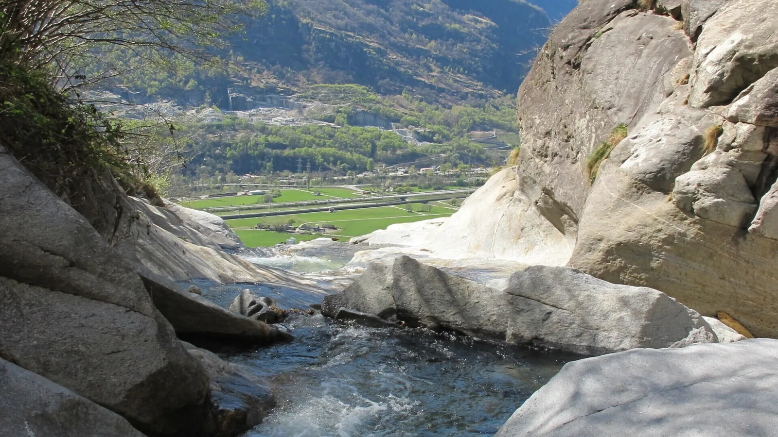 Magazine ATE récits de voyage bagnoire alpine