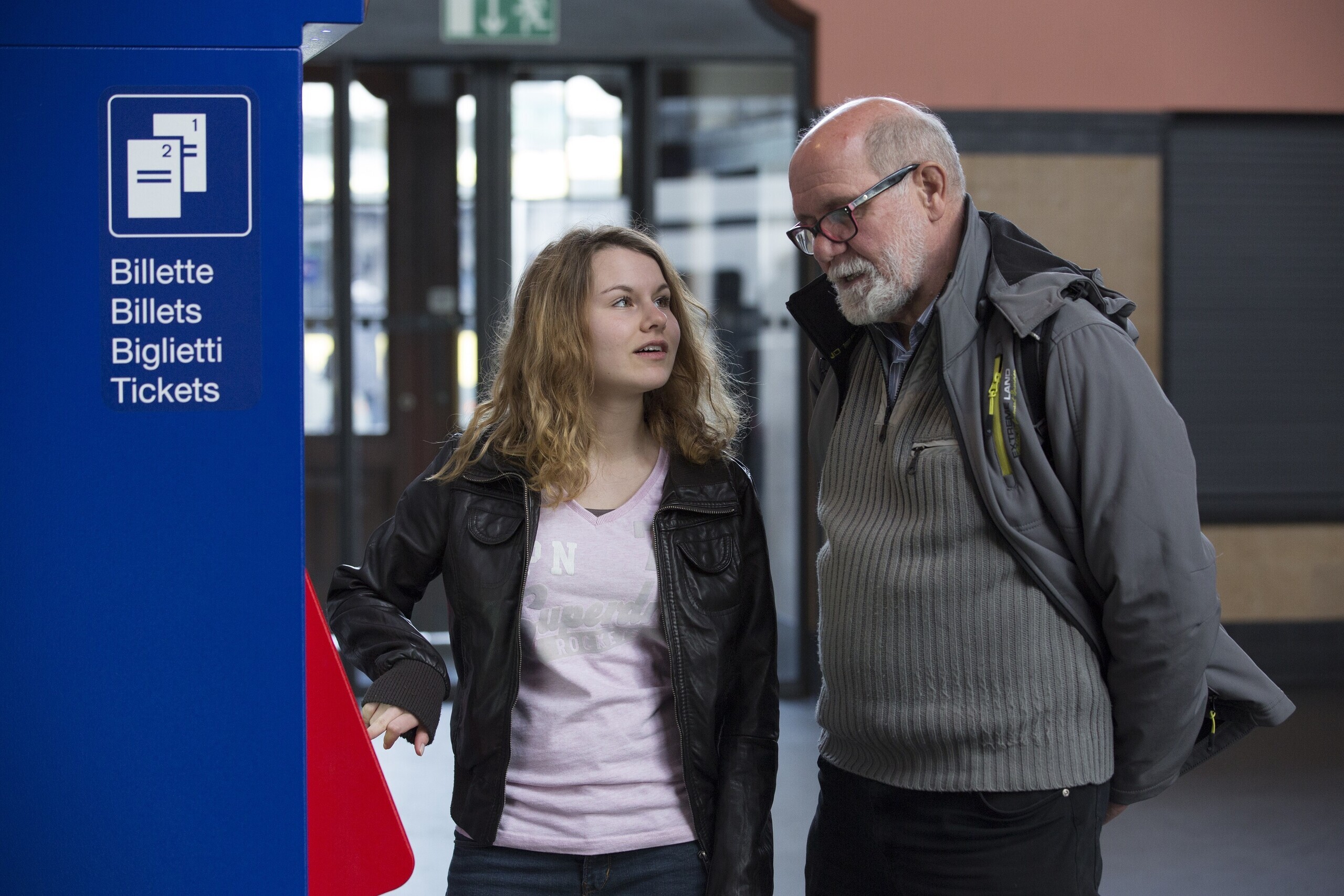 Transports publics Tarifs Senior Distributeur de billets