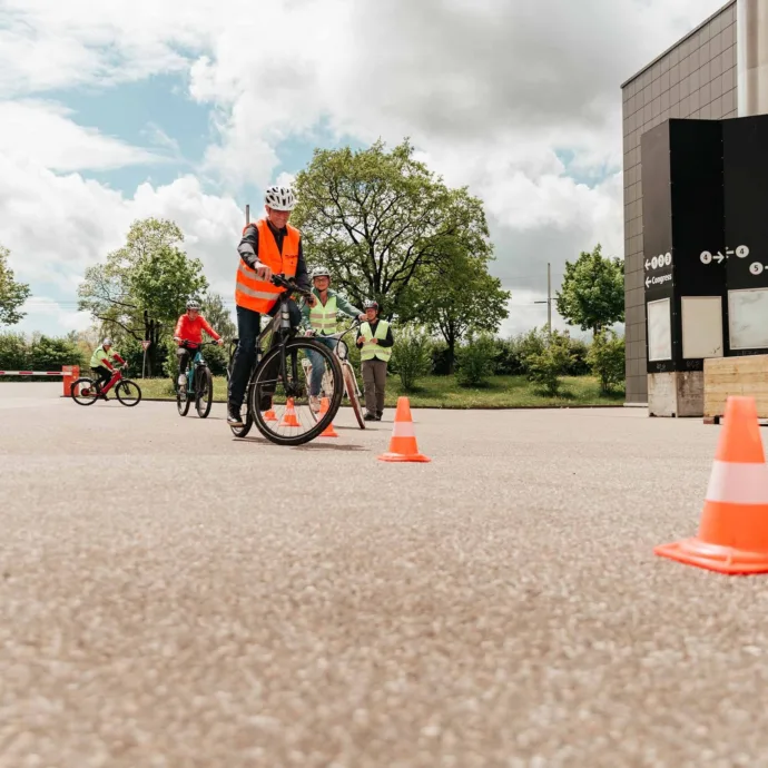 Conducteur de vélo électrique Cours