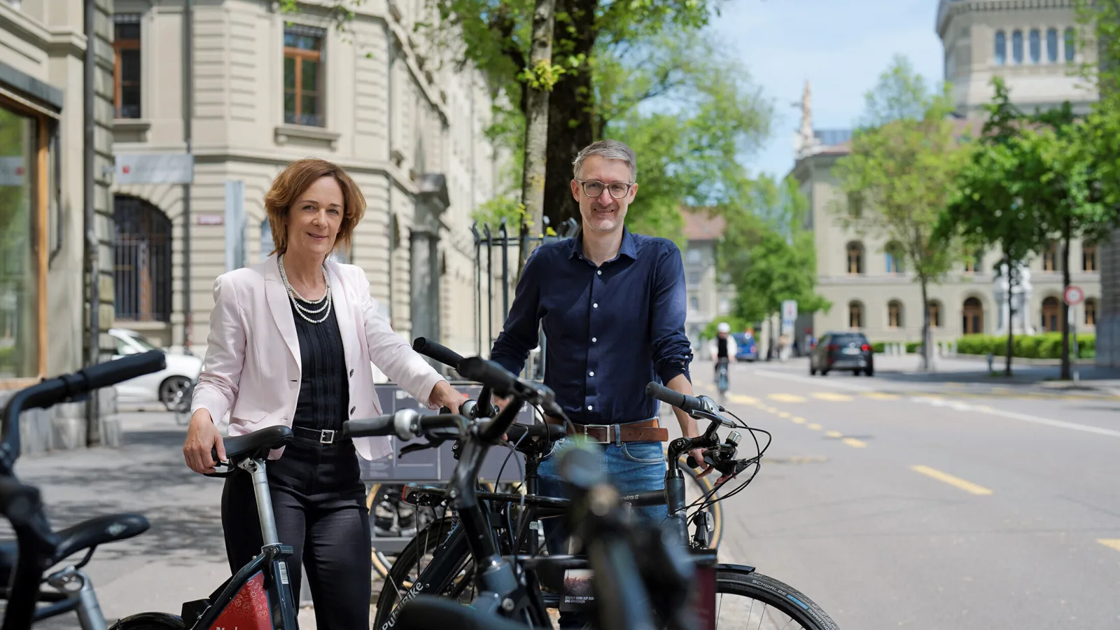 Vélo Ville Ursula Wyss  Michael Liebi  Tournant à vélo