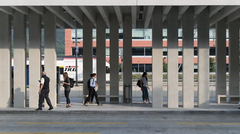 ÖV FLUX Mendriso Copy FLUX Philipp Gasser