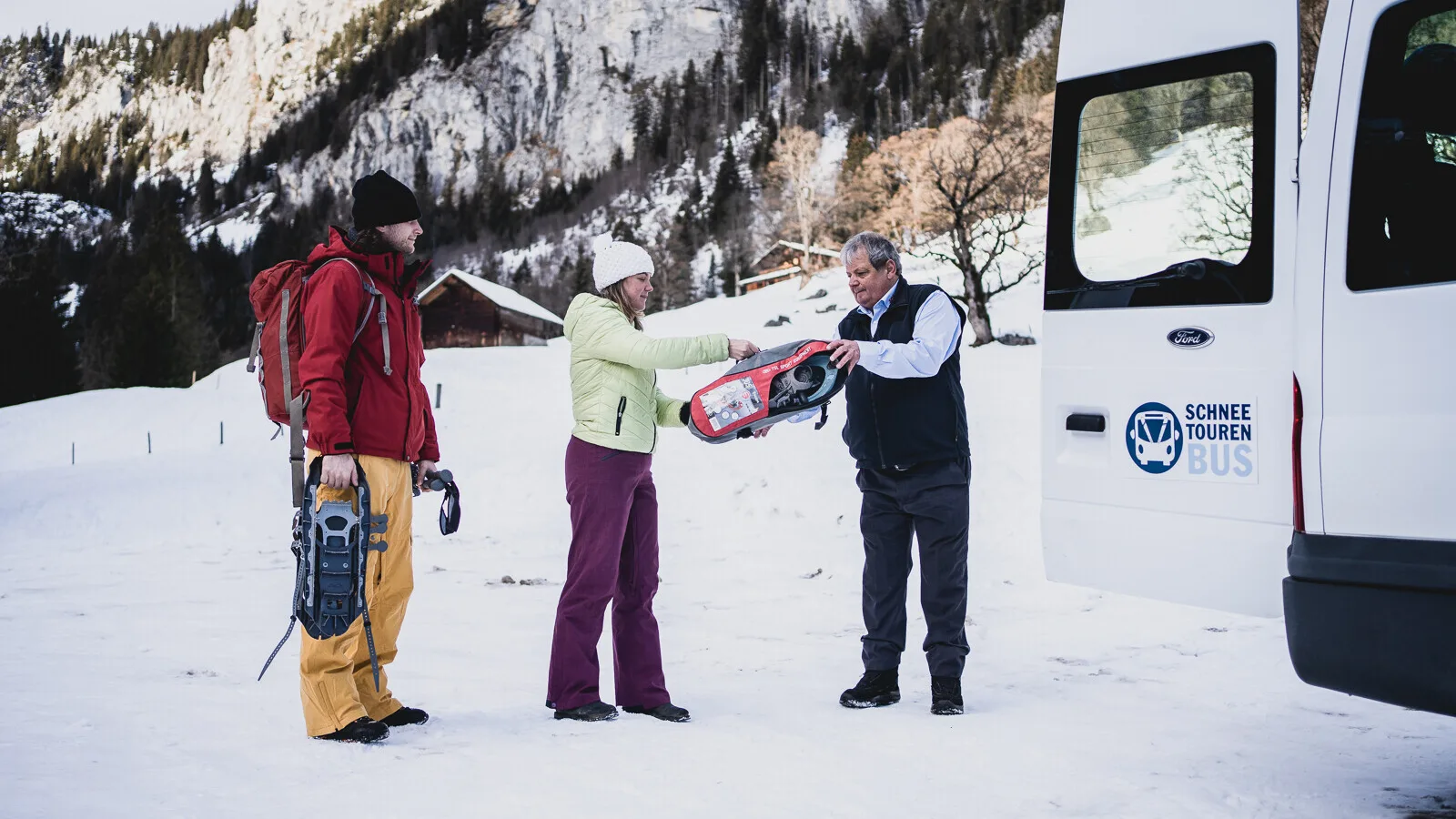 Transports publics Transport de loisirs Bus pour les randonnées en neige