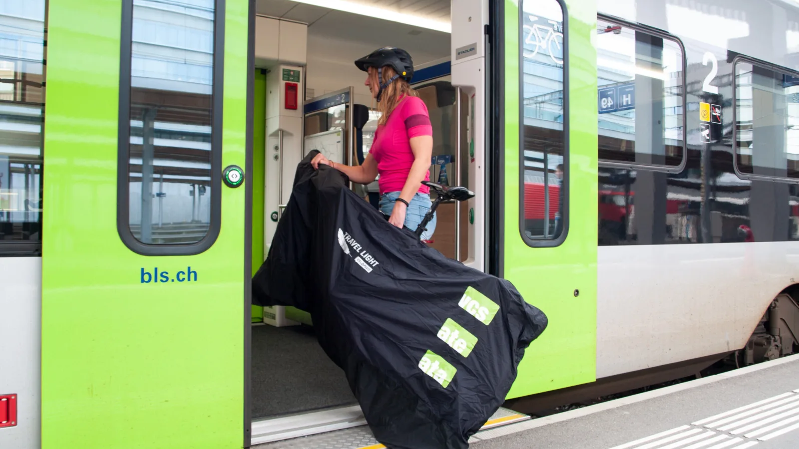 Train Femme Transport de vélos
