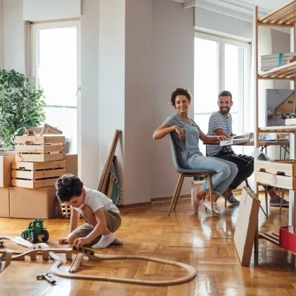 Famille Déménagement Ménage Train Jouer